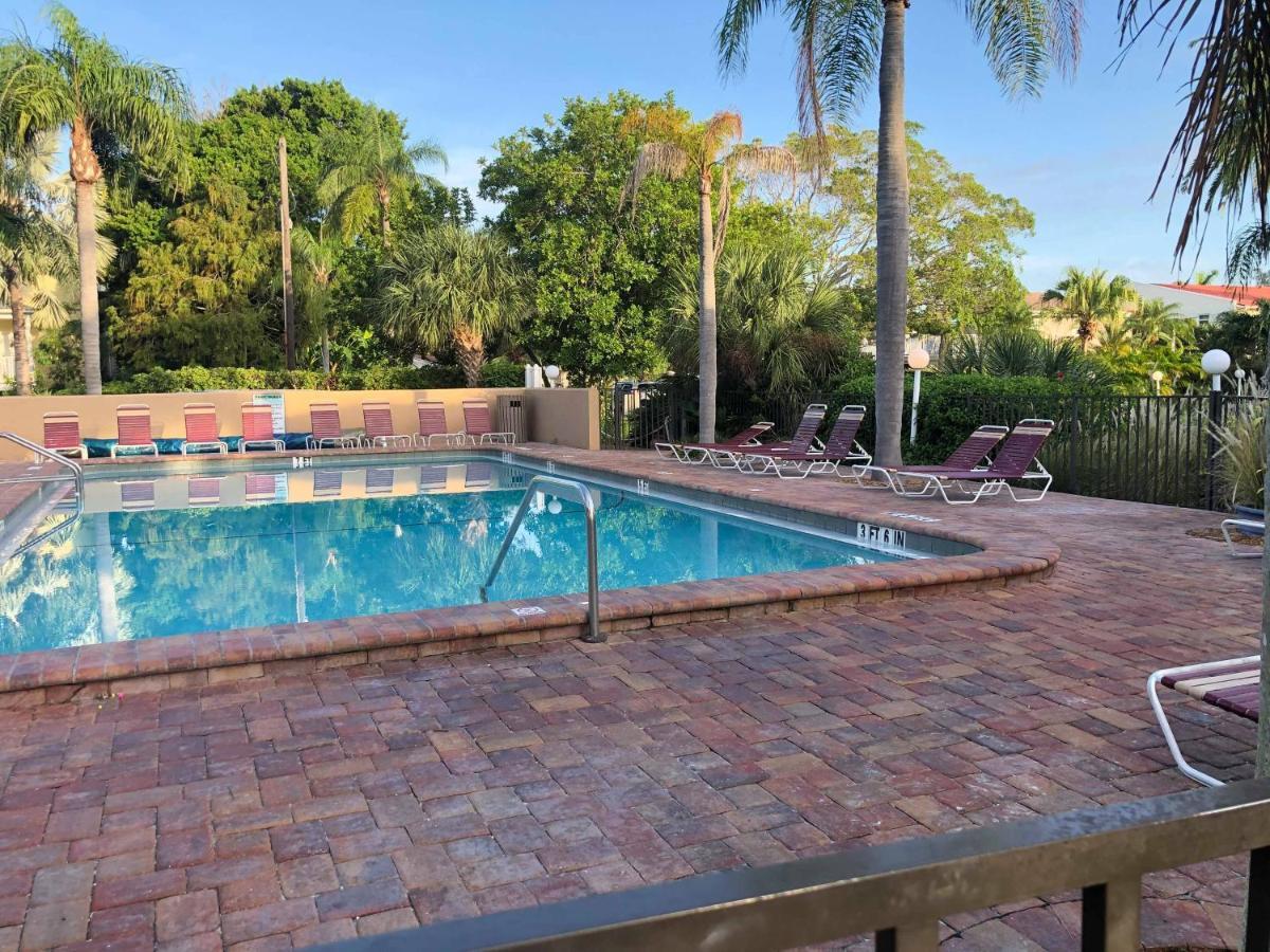 Captiva Beach Resort Point O'Rocks Eksteriør bilde